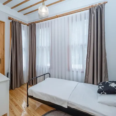 Acme Apartamento *