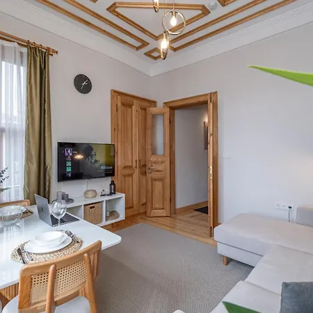 Acme * イスタンブール