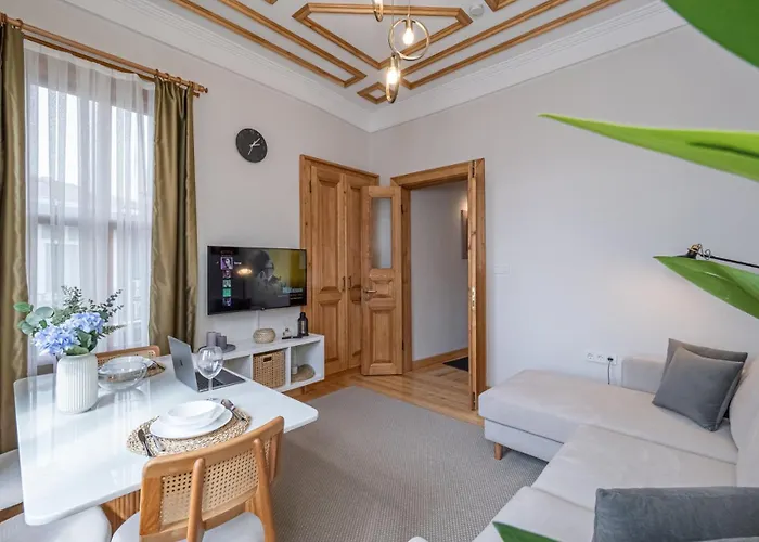 Acme * Κωνσταντινούπολη